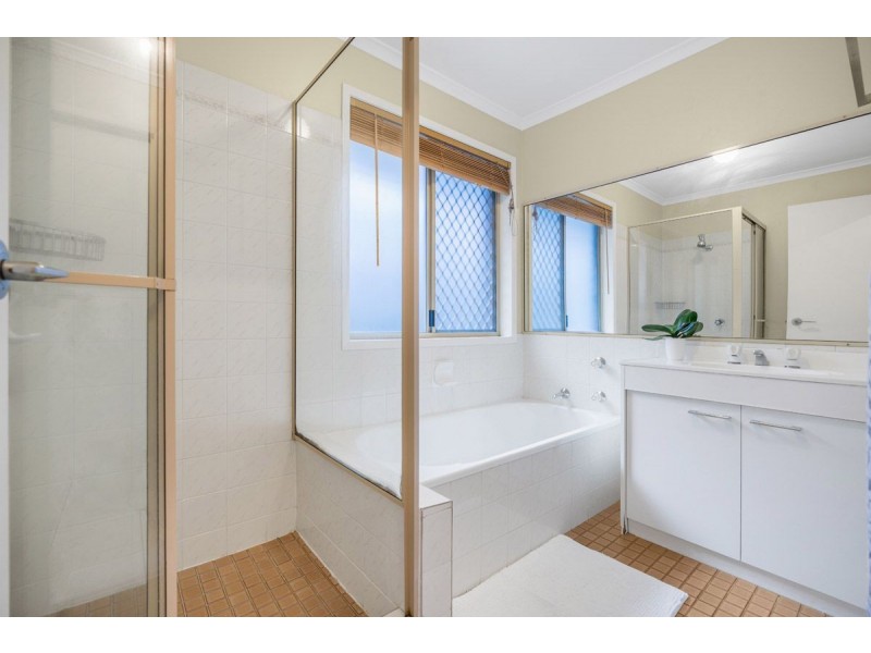 12 Narona Street, Middle Park QLD 4074