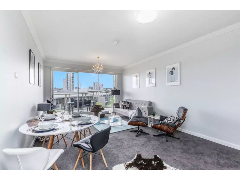 1702/141 Campbell Street, Bowen Hills QLD 4006