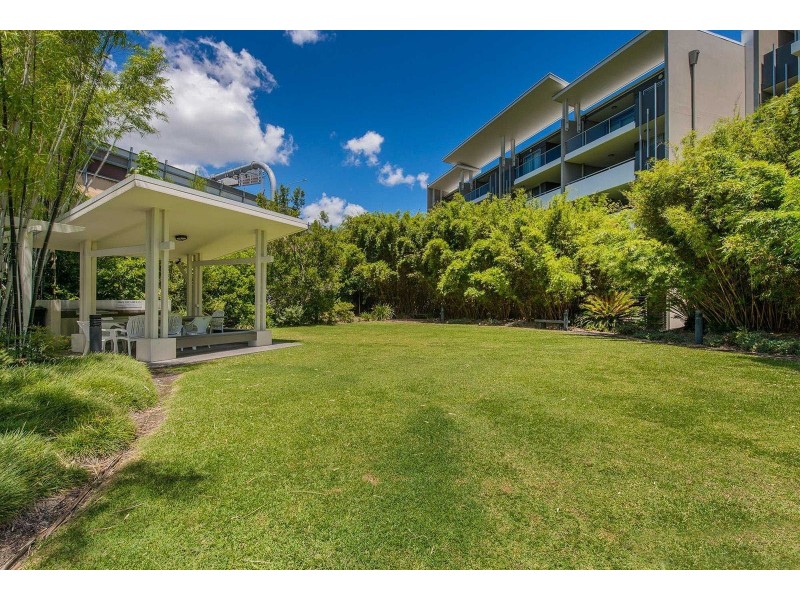 1702/141 Campbell Street, Bowen Hills QLD 4006