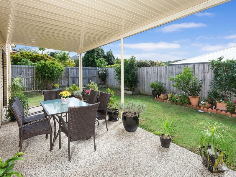 1/18 Golden Crest Place, Bellbowrie QLD 4070