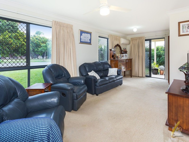 1/18 Golden Crest Place, Bellbowrie QLD 4070