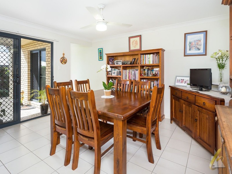 1/18 Golden Crest Place, Bellbowrie QLD 4070