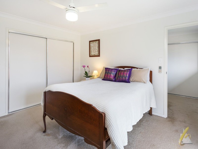 1/18 Golden Crest Place, Bellbowrie QLD 4070