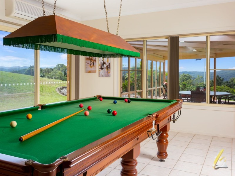 77 McMullen Road, Brookfield QLD 4069