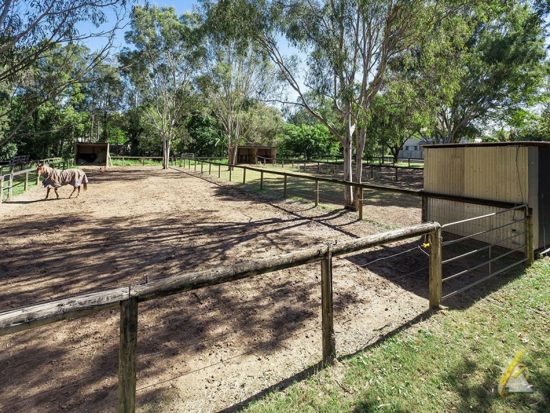 1 Yebri Street, Kallangur QLD 4503