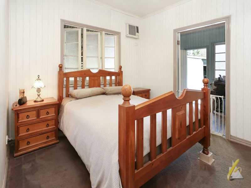 1 Yebri Street, Kallangur QLD 4503