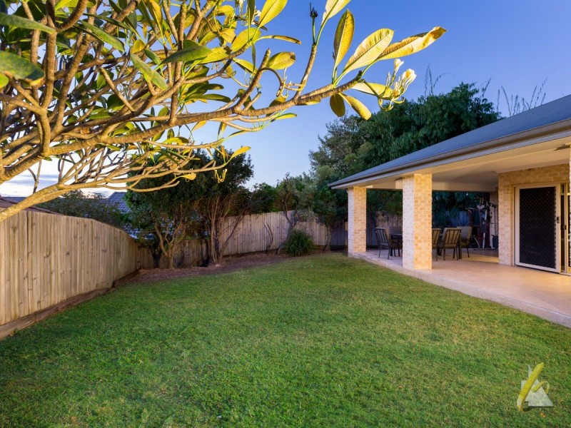 8 Frederick Street, Moggill QLD 4070