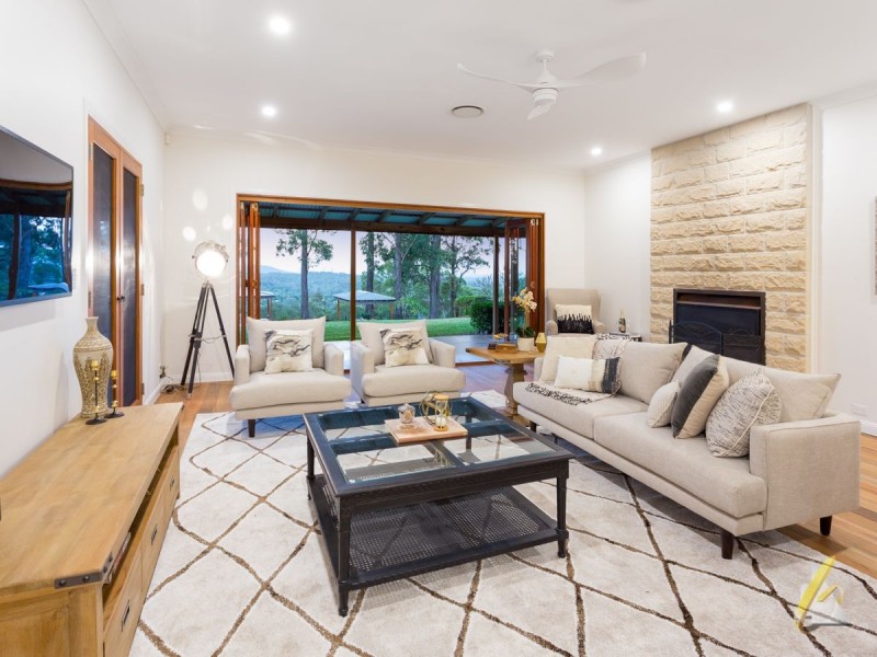 300 Old Farm Road, Pullenvale QLD 4069