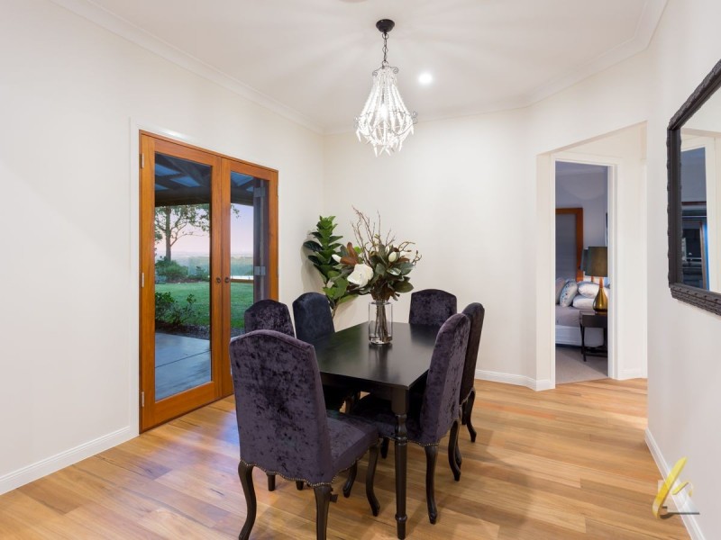 300 Old Farm Road, Pullenvale QLD 4069