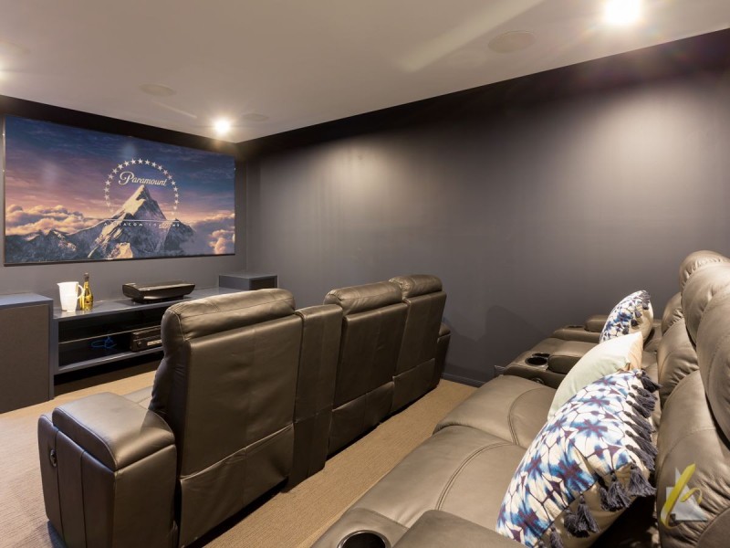 300 Old Farm Road, Pullenvale QLD 4069