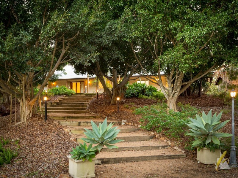 300 Old Farm Road, Pullenvale QLD 4069