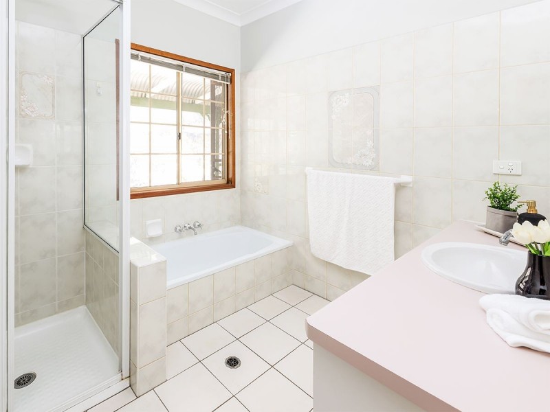 36 Yarula Close, Karana Downs QLD 4306
