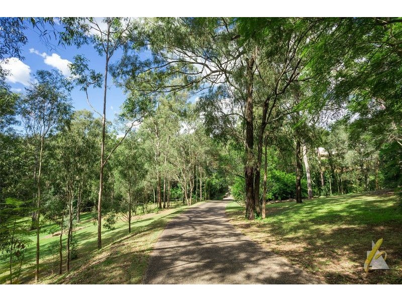 36 Yarula Close, Karana Downs QLD 4306