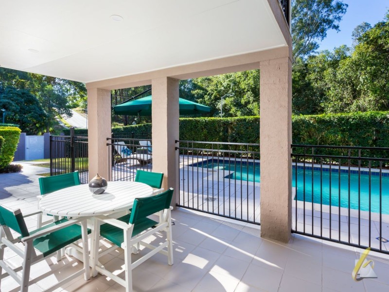 2 Ruth Miller Close, Fig Tree Pocket QLD 4069