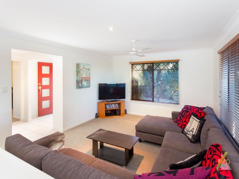 20 Nook Place, Moggill QLD 4070