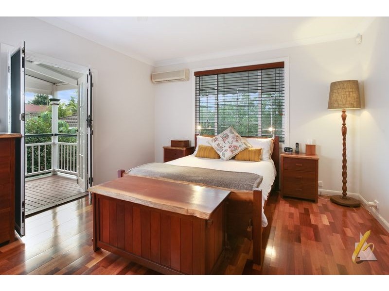 9 Whiteley Close, Brookfield QLD 4069