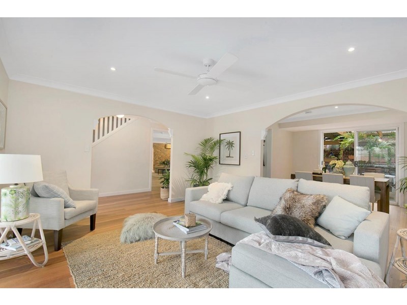 12 Nankoor St, Chapel Hill QLD 4069