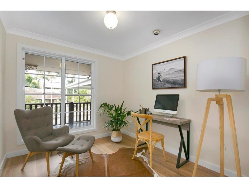 12 Nankoor St, Chapel Hill QLD 4069