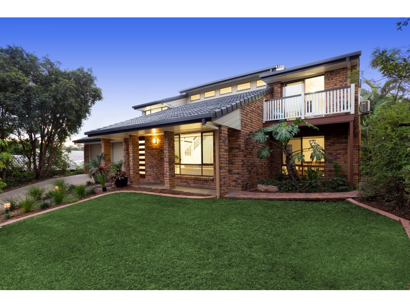 21 Farnworth Street, Chapel Hill QLD 4069