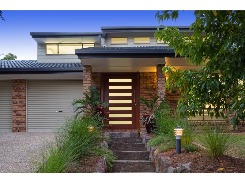 21 Farnworth Street, Chapel Hill QLD 4069