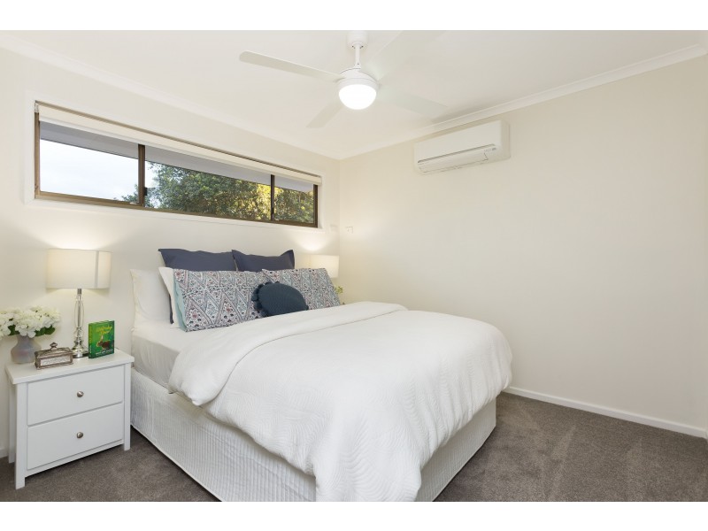 21 Farnworth Street, Chapel Hill QLD 4069