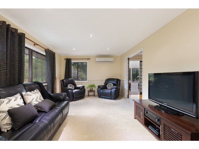 569 Grandview Road, Pullenvale QLD 4069