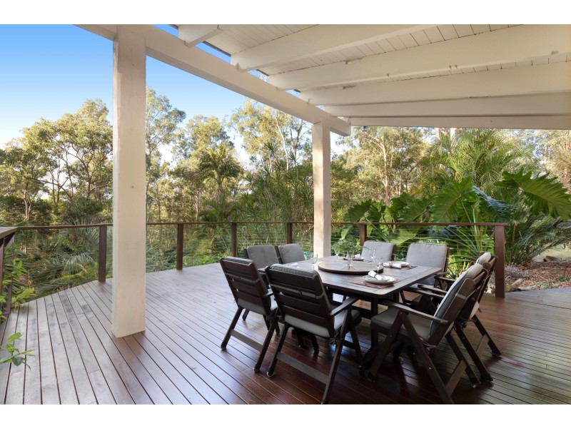 569 Grandview Road, Pullenvale QLD 4069