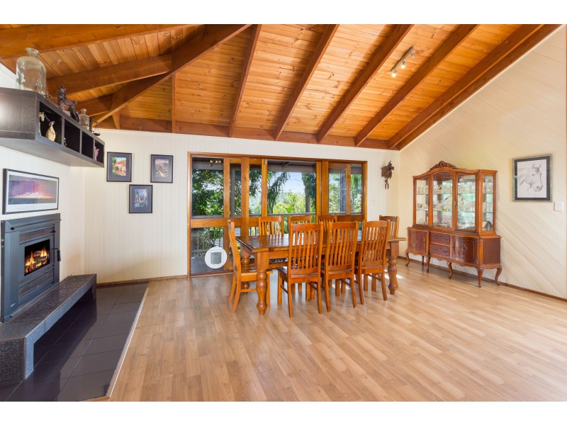 28 Sweetgum St, Bellbowrie QLD 4070