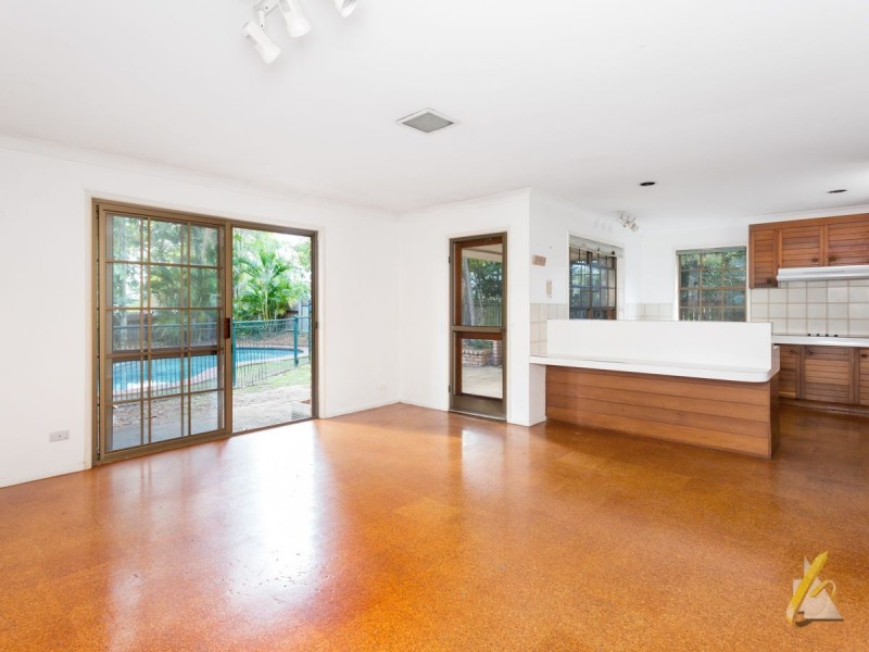 2 Nankin Street, Fig Tree Pocket QLD 4069