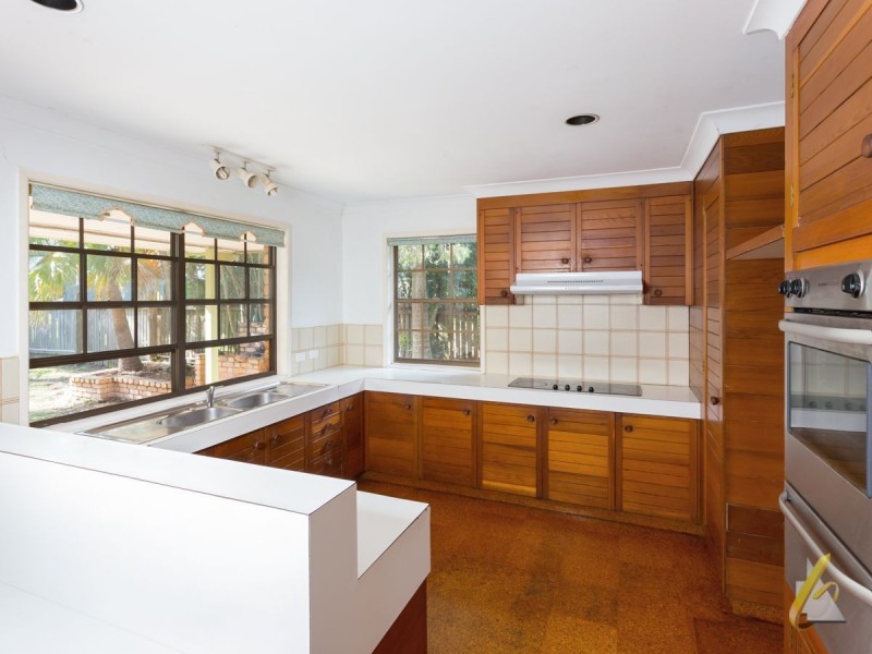2 Nankin Street, Fig Tree Pocket QLD 4069