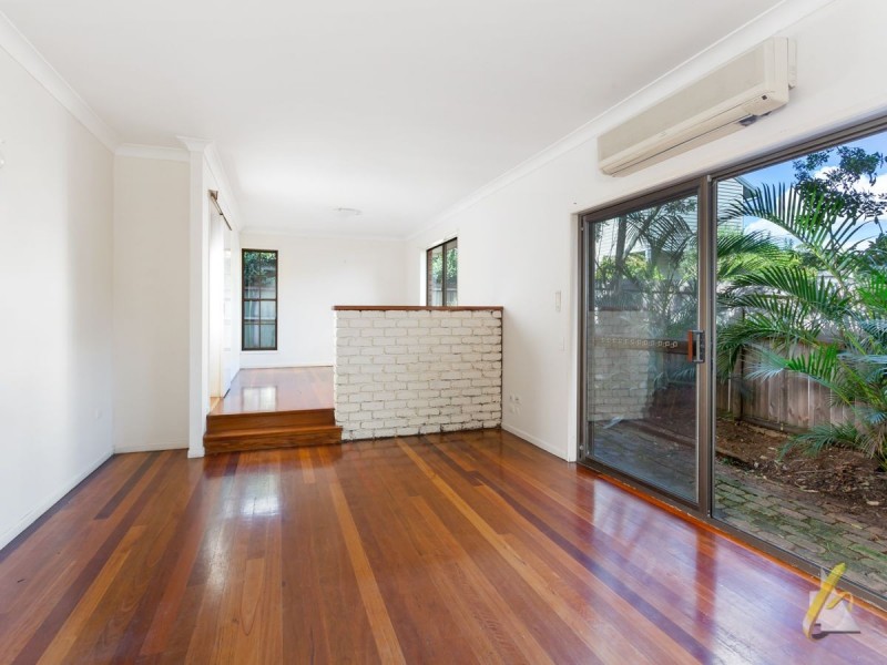 2 Nankin Street, Fig Tree Pocket QLD 4069