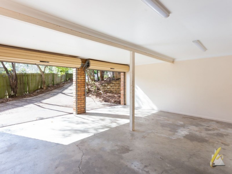 2 Nankin Street, Fig Tree Pocket QLD 4069