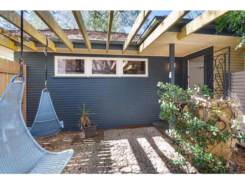 8 Princess Street, Taringa QLD 4068