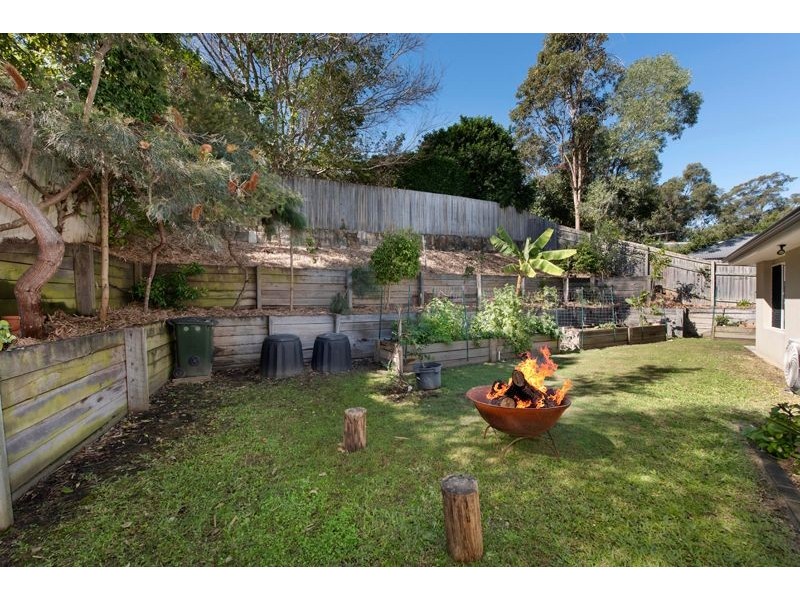27 Vakuta Street, Fig Tree Pocket QLD 4069