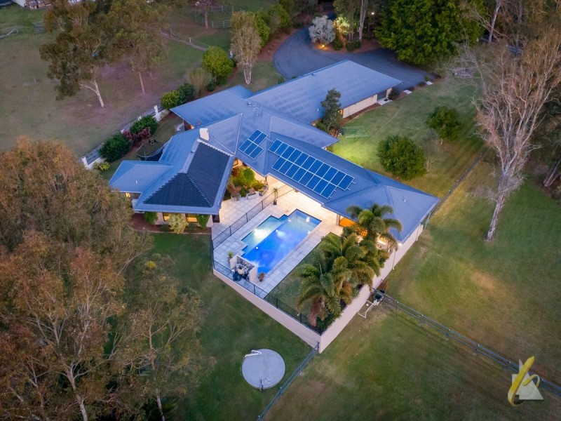 105 Riversleigh Road, Bellbowrie QLD 4070