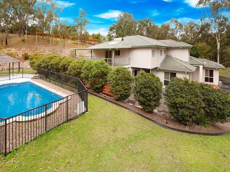 15 Walker Place, Pullenvale QLD 4069