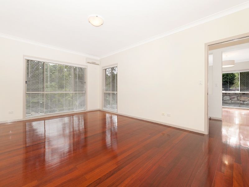 15 Walker Place, Pullenvale QLD 4069