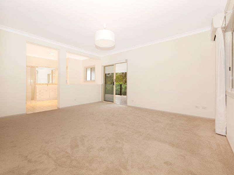 15 Walker Place, Pullenvale QLD 4069