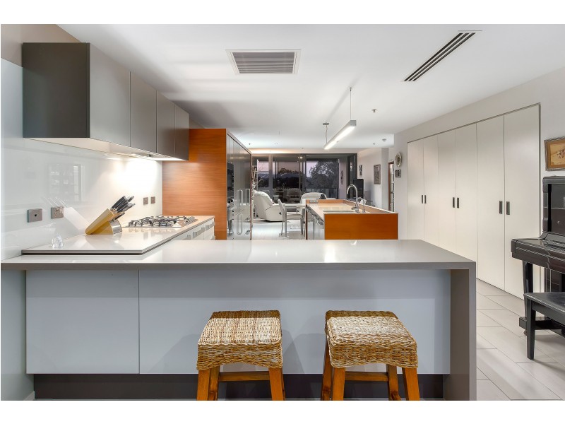 404/197 King Arthur Terrace, Tennyson QLD 4105