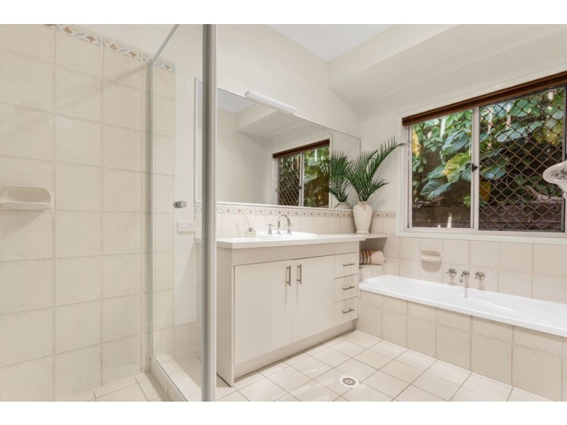 39 Cityview Road, Sinnamon Park QLD 4073