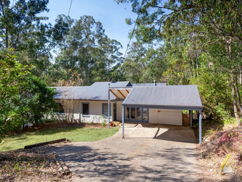 2734 Moggill Road, Pinjarra Hills QLD 4069