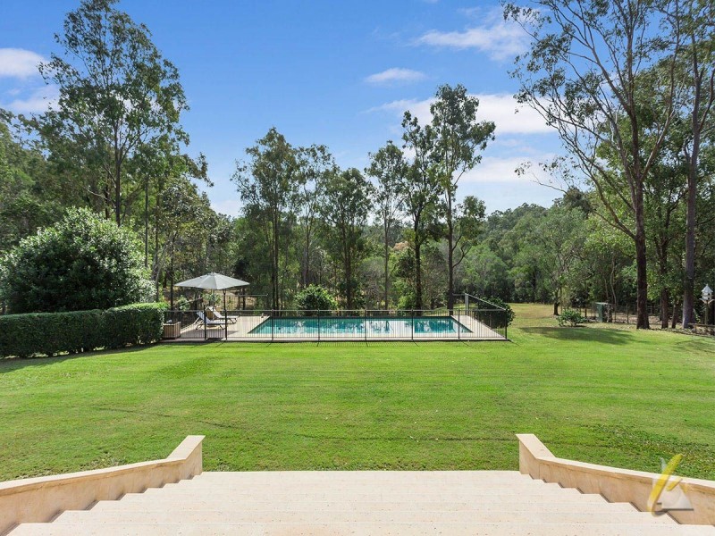523 Grandview Road, Pullenvale QLD 4069