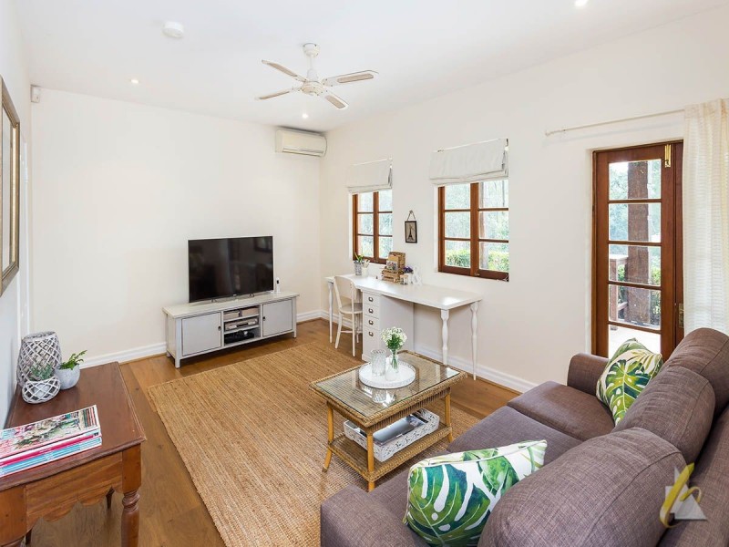 523 Grandview Road, Pullenvale QLD 4069