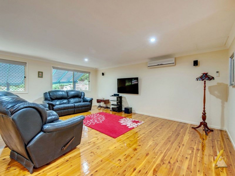 1 Kalina Pl, Karana Downs QLD 4306