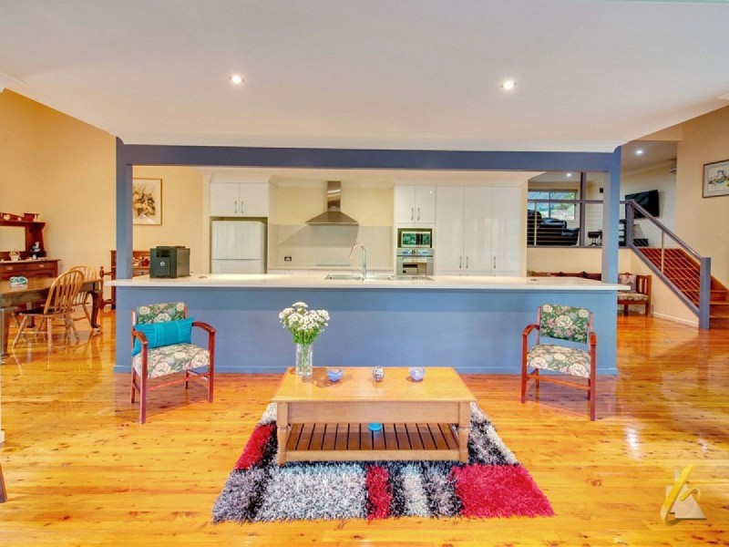 1 Kalina Place, Karana Downs QLD 4306