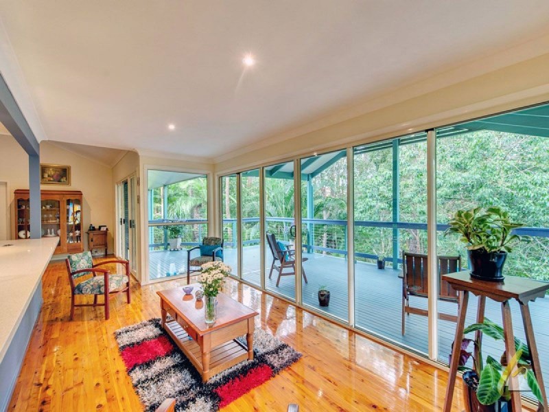 1 Kalina Place, Karana Downs QLD 4306