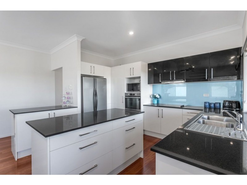 52 Barcoorah Street, Westlake QLD 4074