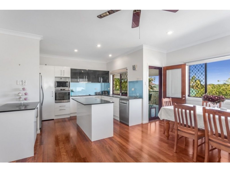 52 Barcoorah Street, Westlake QLD 4074