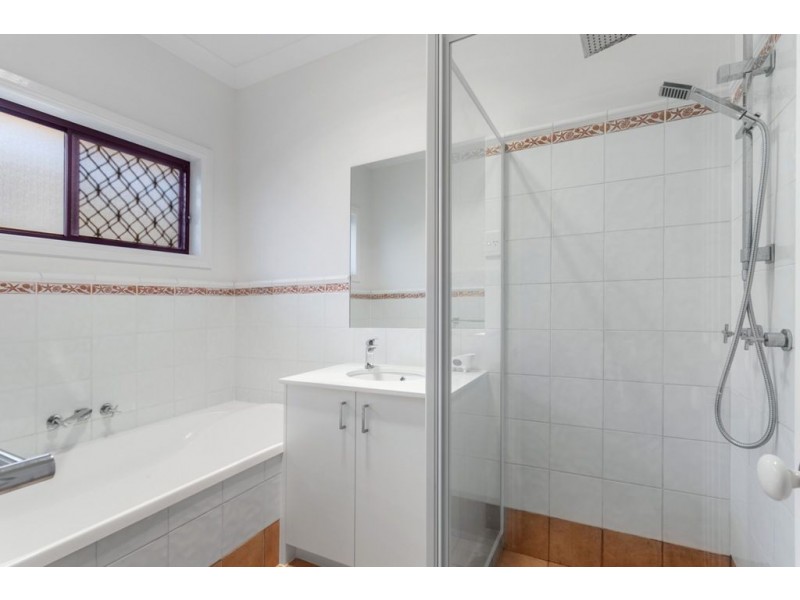 52 Barcoorah Street, Westlake QLD 4074