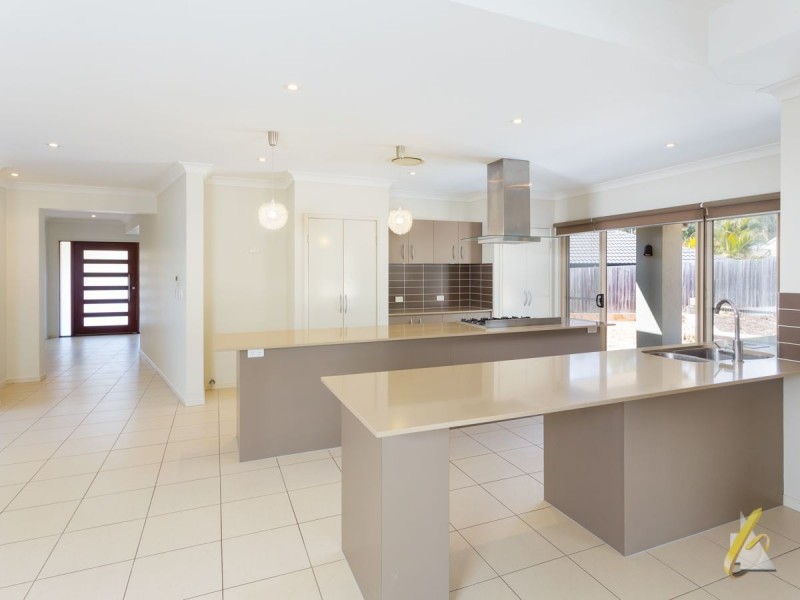 19 Athena Close, Moggill QLD 4070